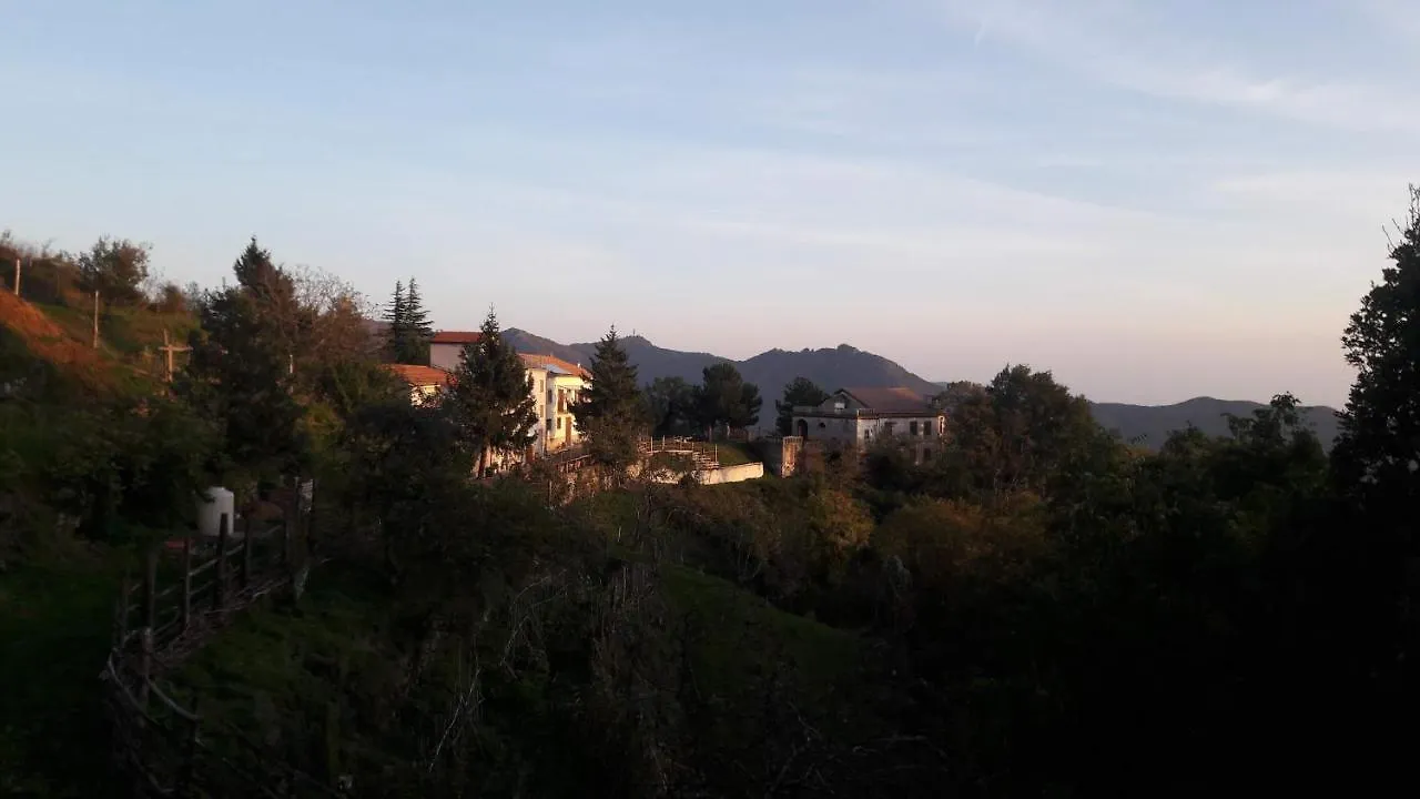 Bed And Breakfast Humus Sapiens Castiglione Chiavarese