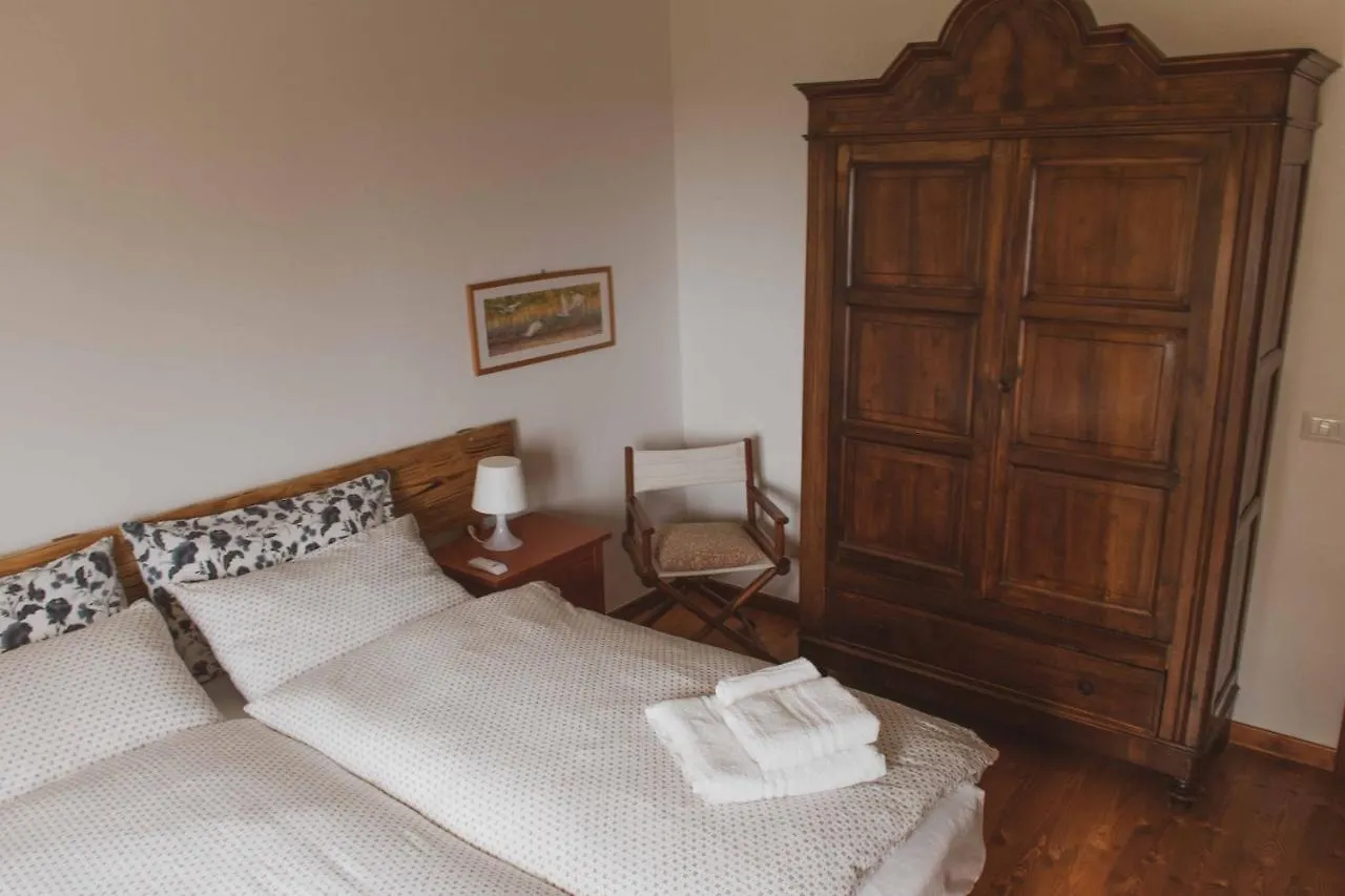 Farm stay Bed And Breakfast Humus Sapiens Castiglione Chiavarese
