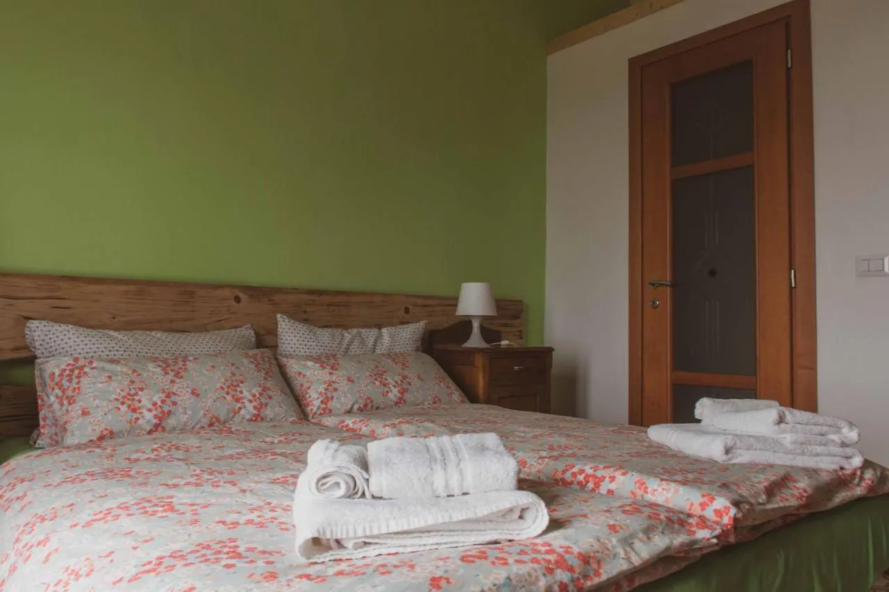 Bed And Breakfast Humus Sapiens Castiglione Chiavarese Italien