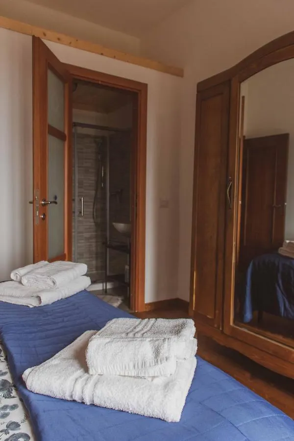 Bauernhof Bed And Breakfast Humus Sapiens Castiglione Chiavarese