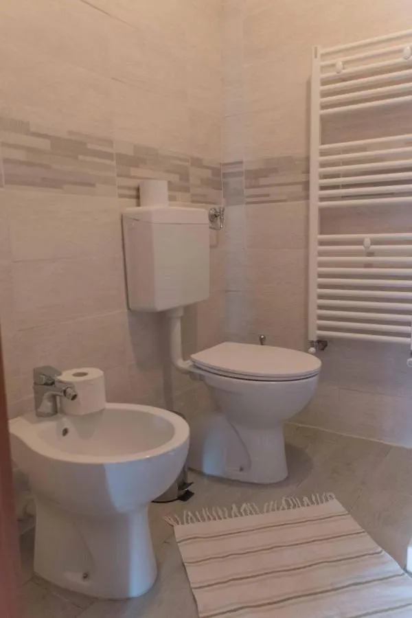 Bauernhof Bed And Breakfast Humus Sapiens Castiglione Chiavarese