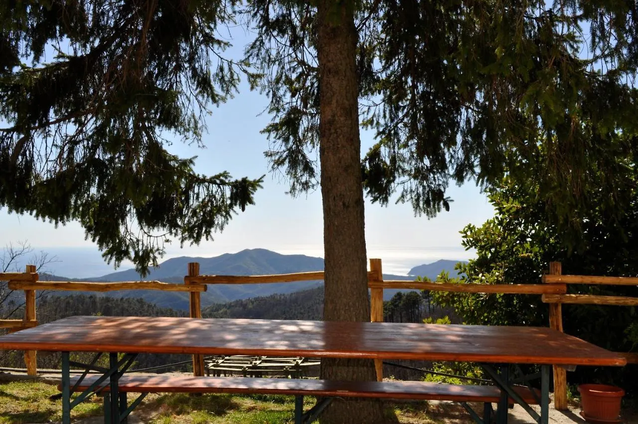 Bauernhof Bed And Breakfast Humus Sapiens Castiglione Chiavarese Italien